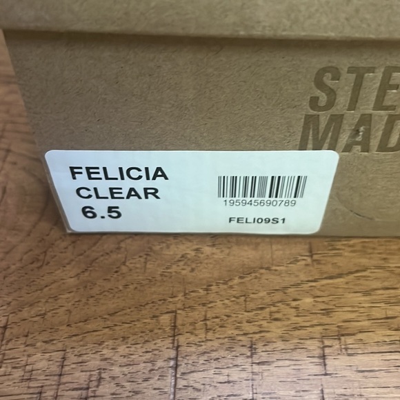 NWT Steve Madden Woman’s Felicia Rhinestone Sandals Size 6.5M - Picture 7 of 7